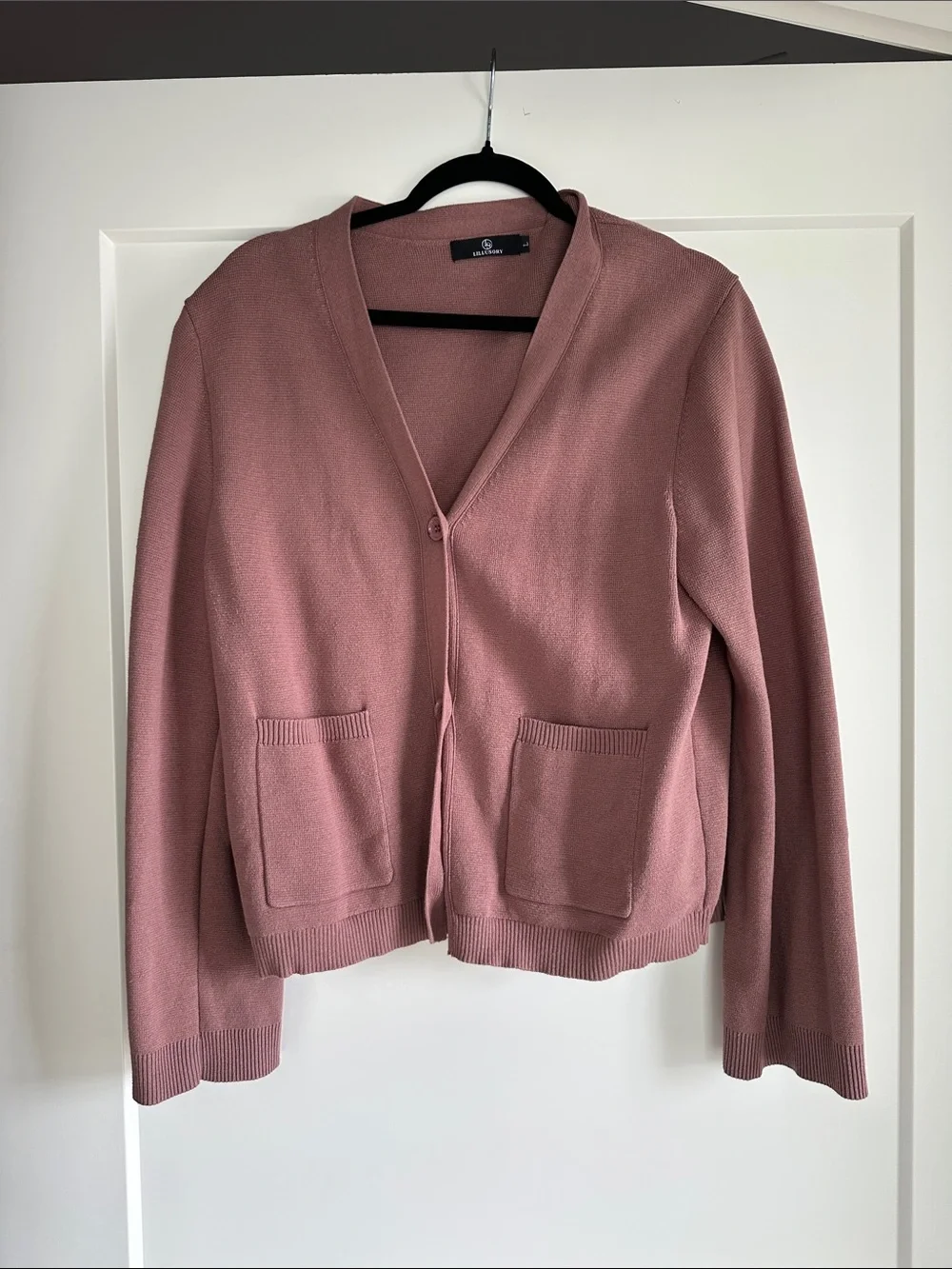 Classic V-Neck Pocket Cardigan in Rose Mauve